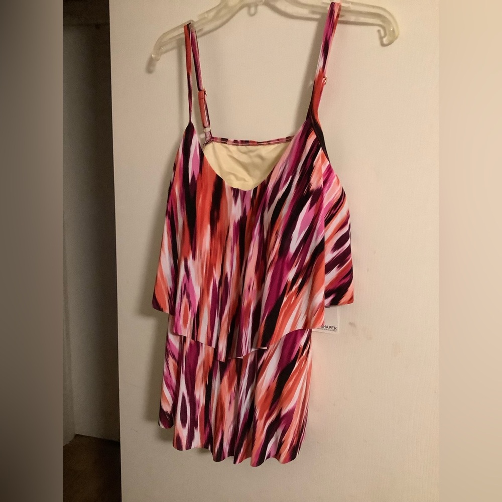 NWT Trimshaper Tankini Swim Top 20W